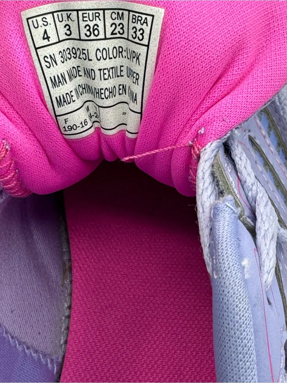Skechers GO RUN Consistent 2.0 Low Top Sneakers Lilac and Pink- New